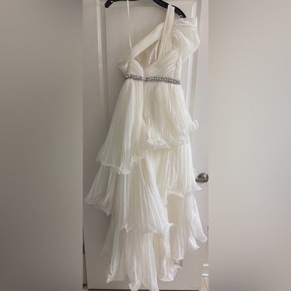 MAC DUGGAL TIERED RUFFLE DRESS - Picture 6 of 8